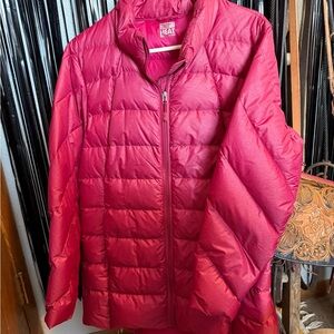 32 Degrees Women's Vibrant Pink Puffer Jacket